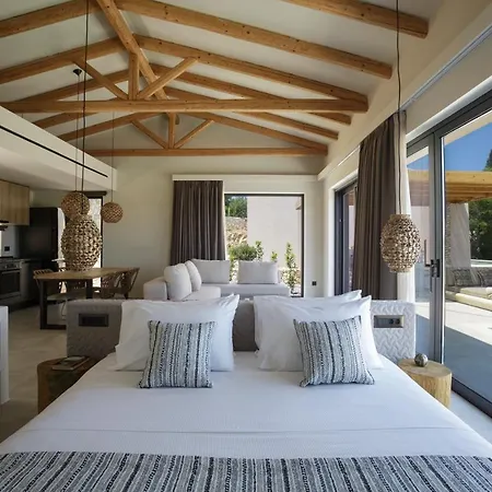 Amahle Luxury Villa *