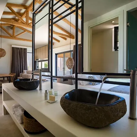 Amahle Luxury * Antipata (Erisos)