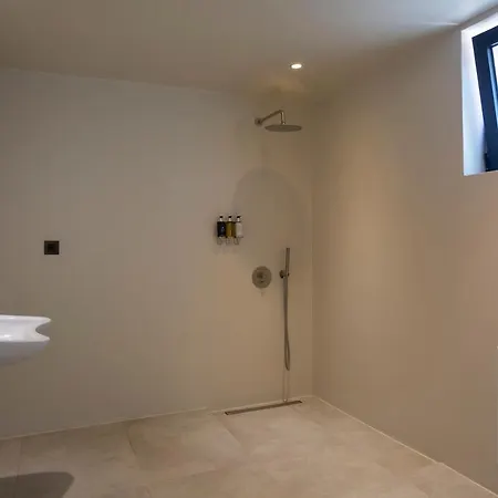 Amahle Luxury Villa Antipata